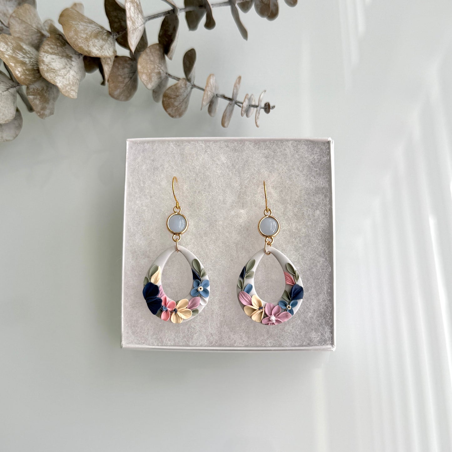Floral teardrop
