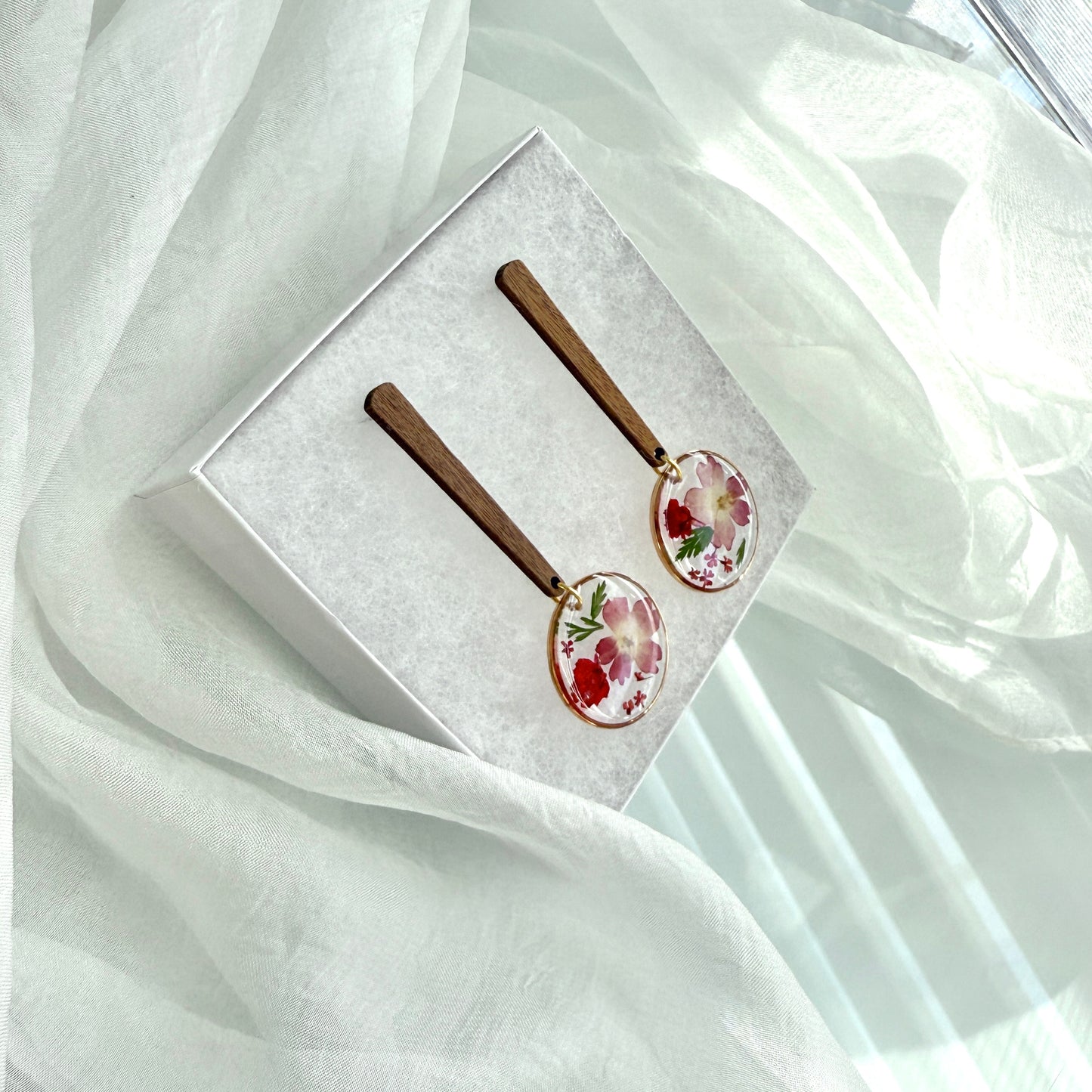 Floating real flower resin