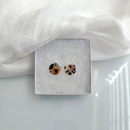 Neutral print stud