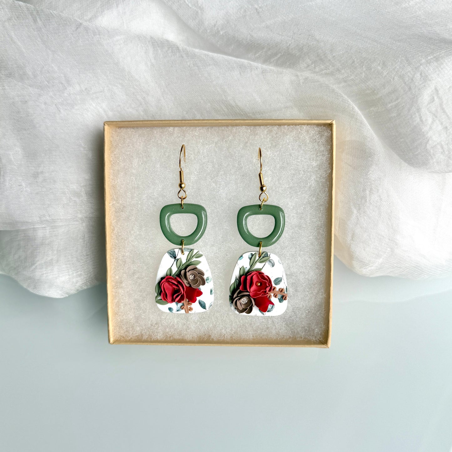 Marigold, blue and burnt Orange 3D flowers