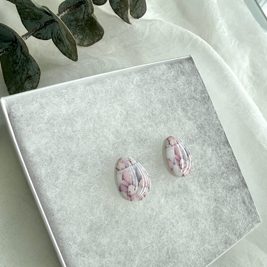 Easter bunny print stud