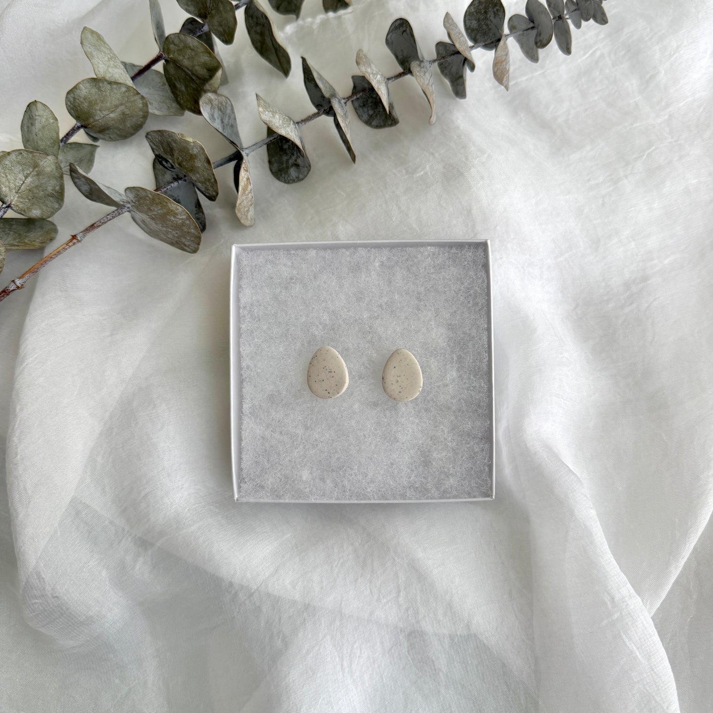 Pastel Speckled Egg studs