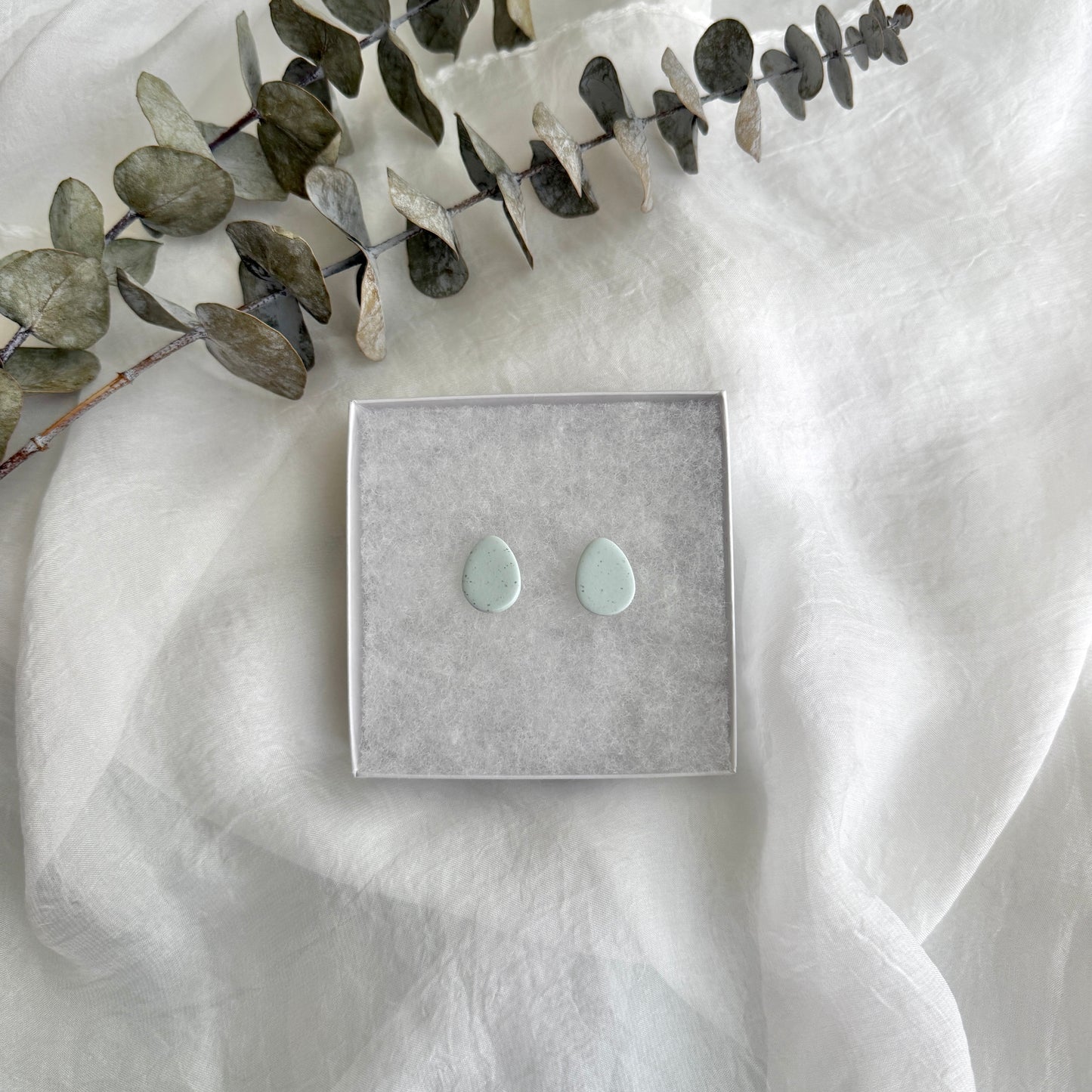Pastel Speckled Egg studs