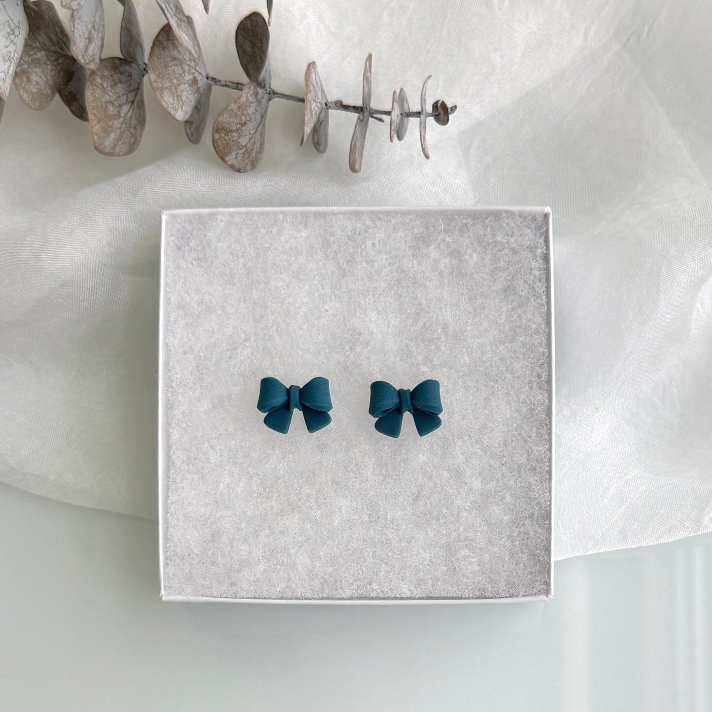 3D Bow studs