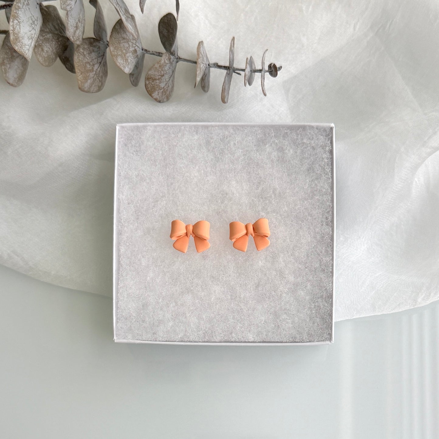 3D Bow studs