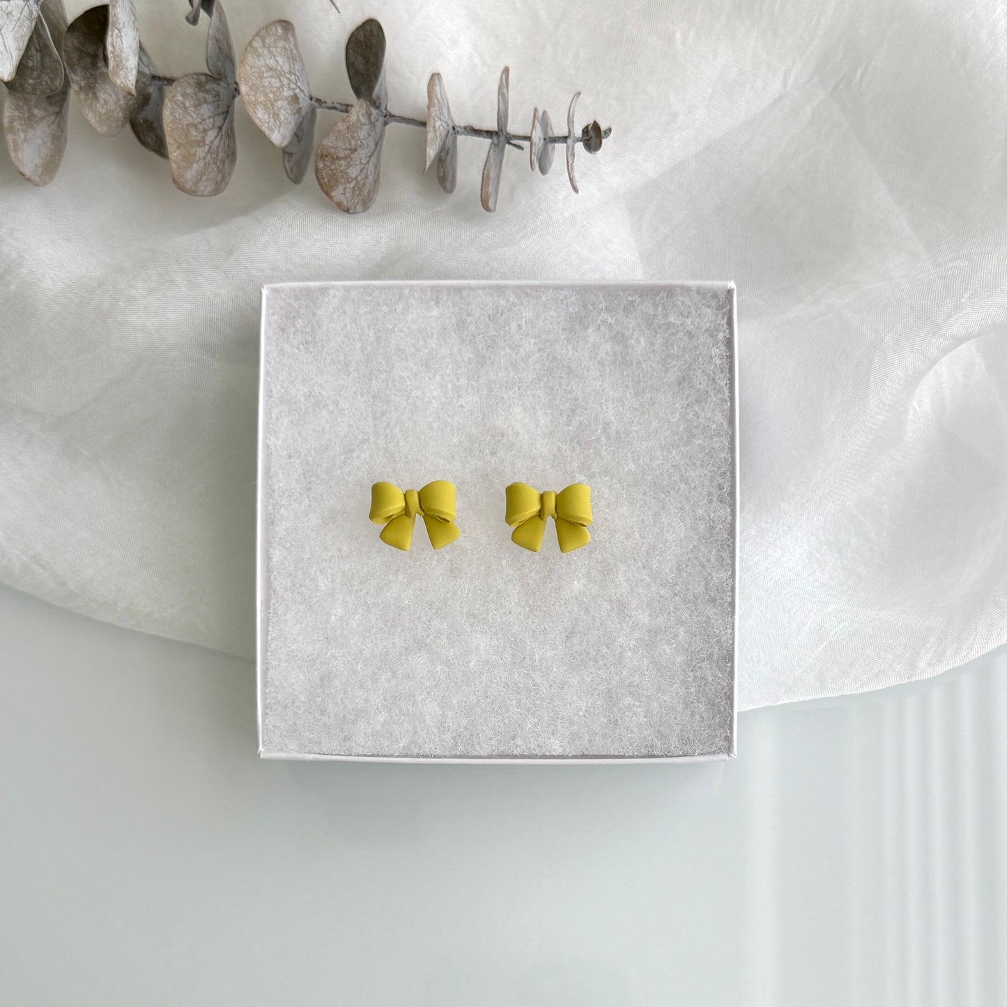 3D Bow studs