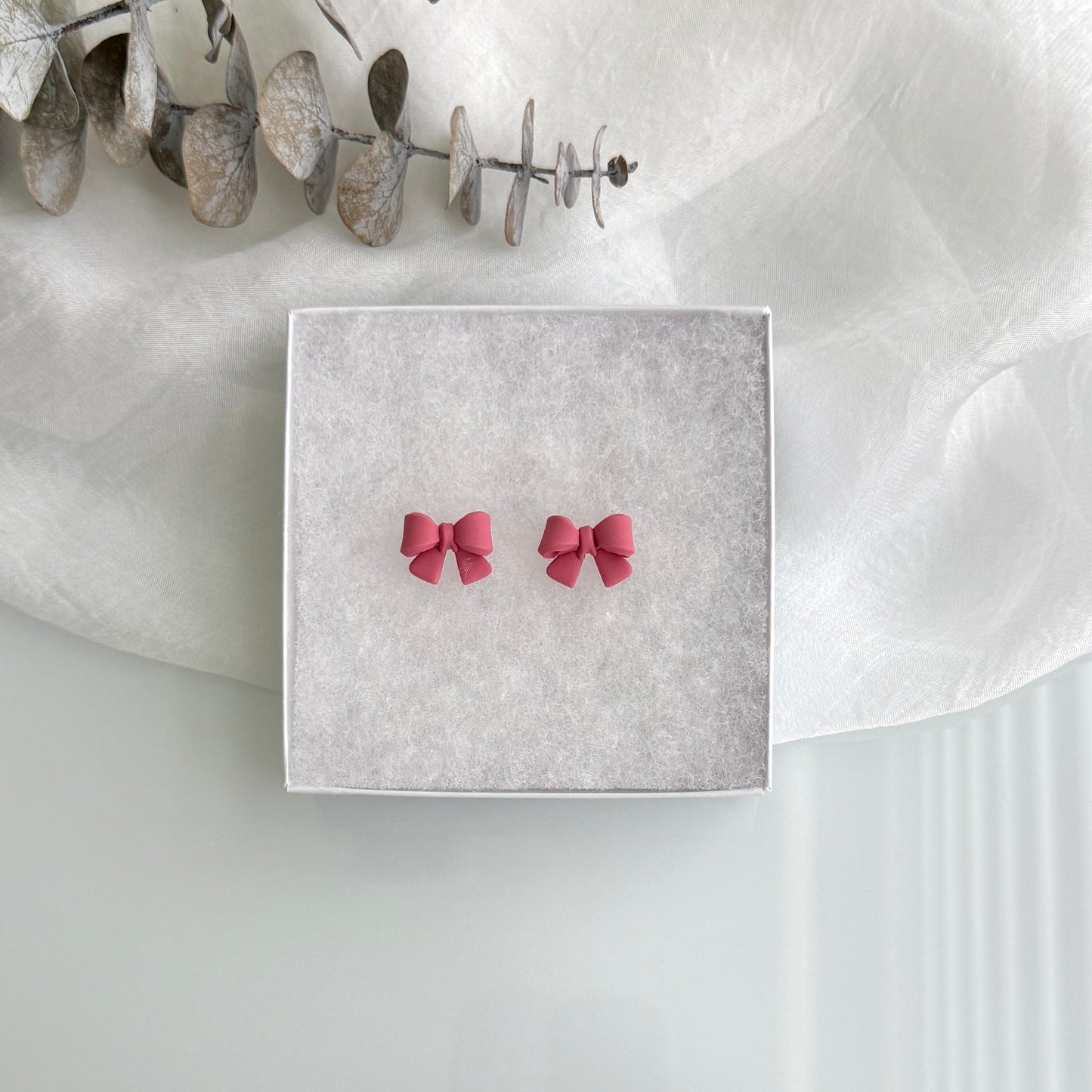 3D Bow studs