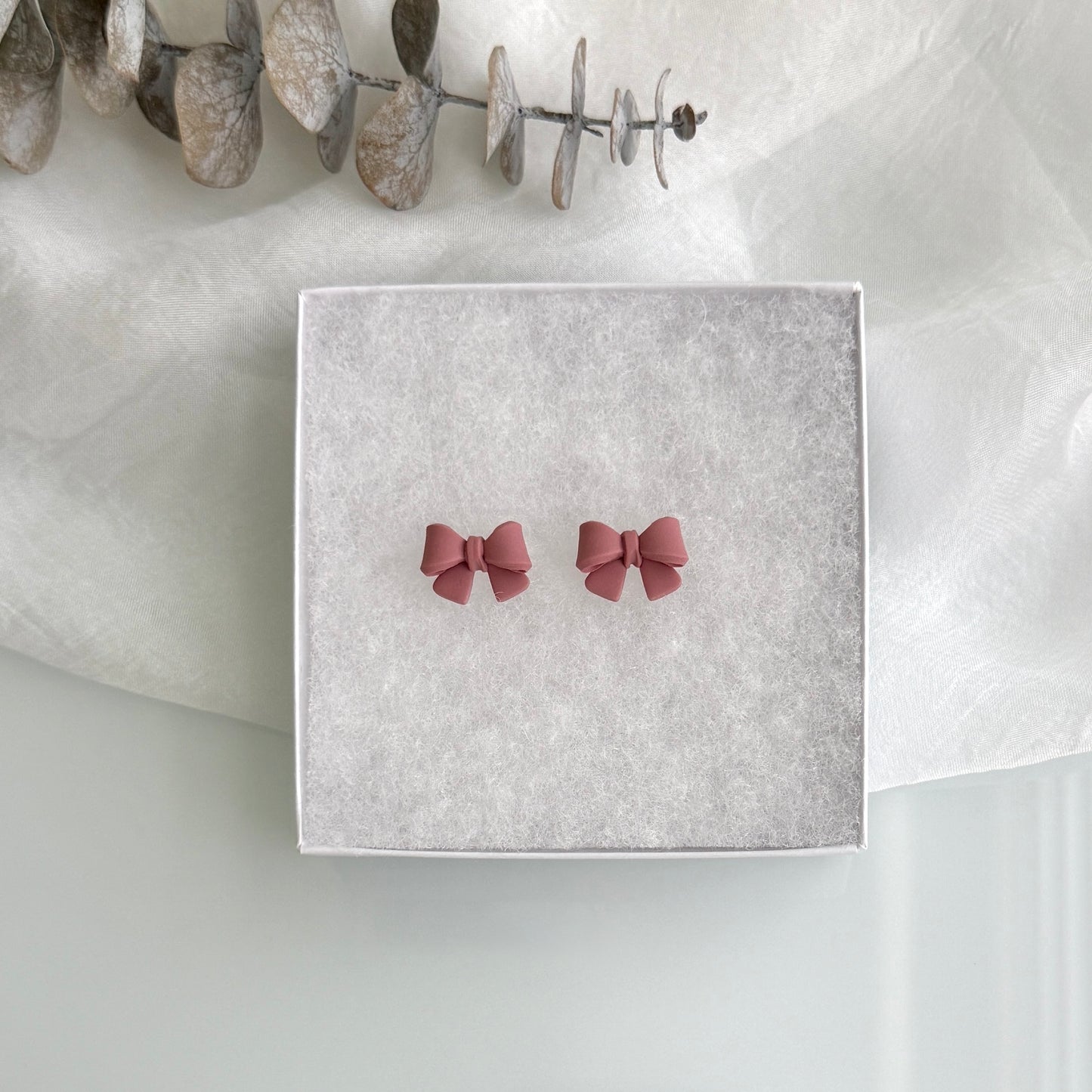 3D Bow studs