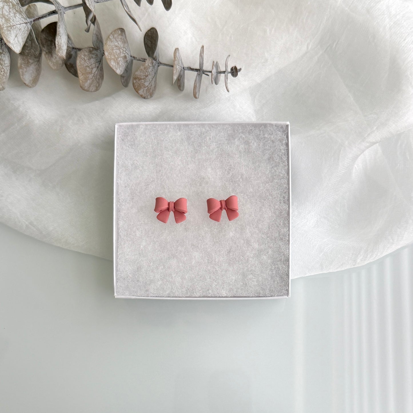 3D Bow studs