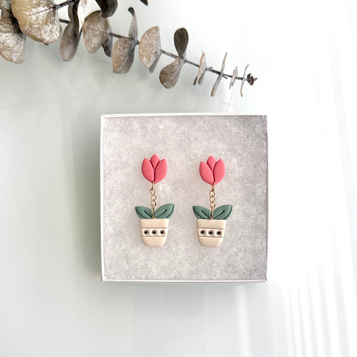 Tulip pots