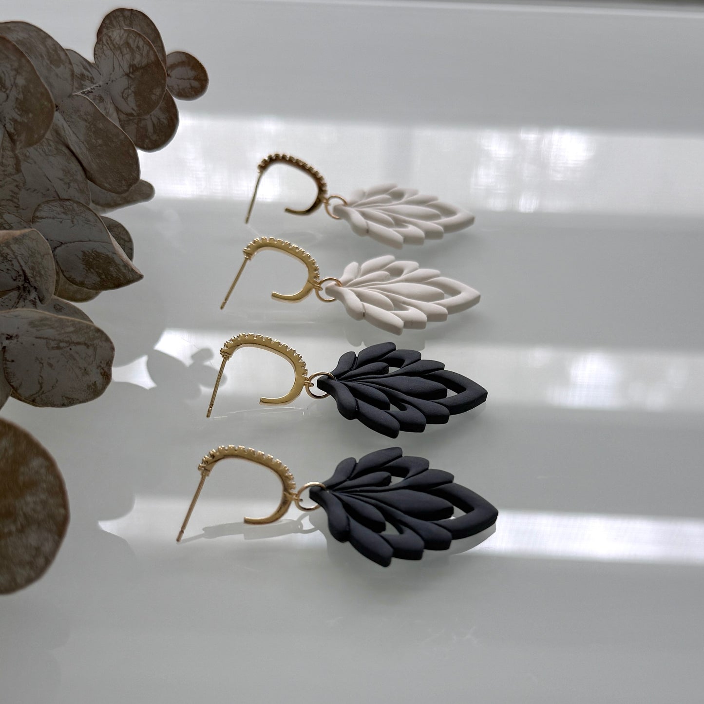 Cut-out fan leaf