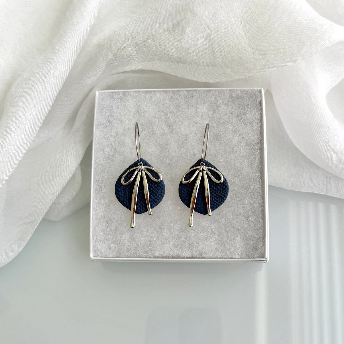 Everyday - Bow hoops