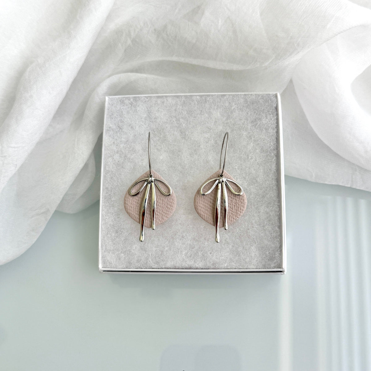 Everyday - Bow hoops