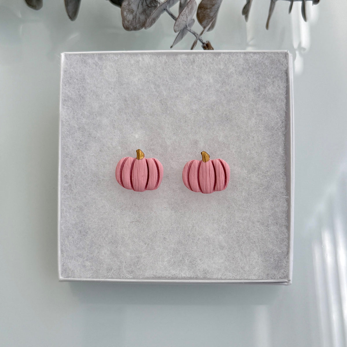 Pumpkin studs