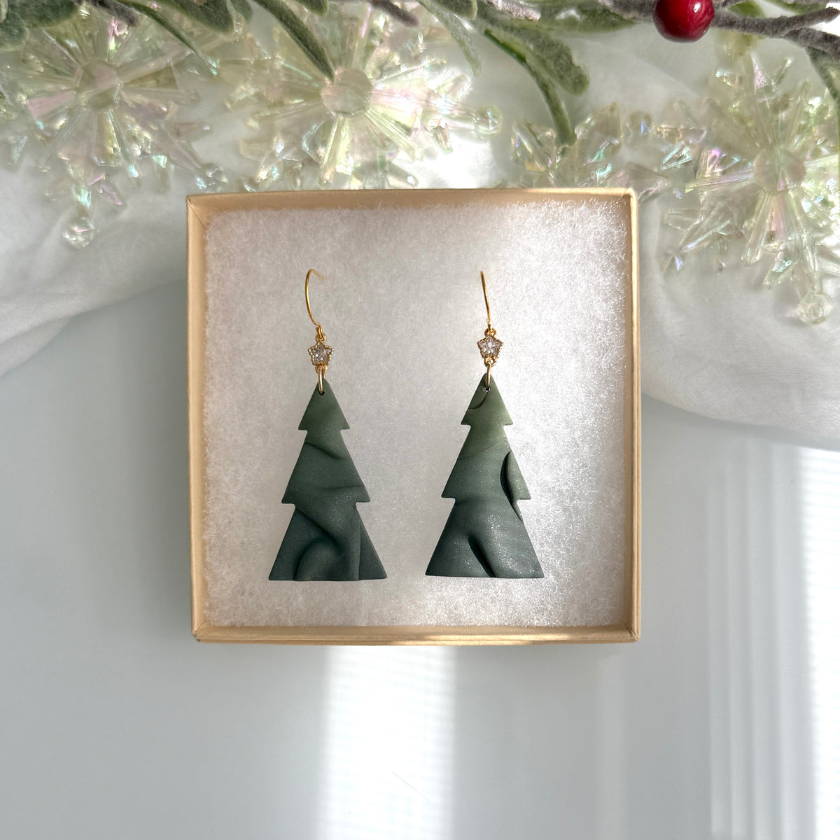 Christmas - Draped tree