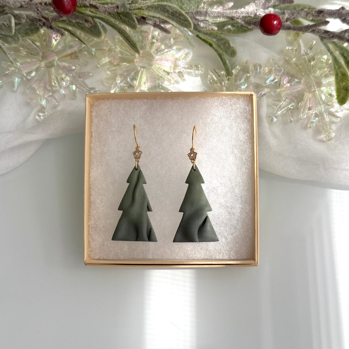 Christmas - Draped tree