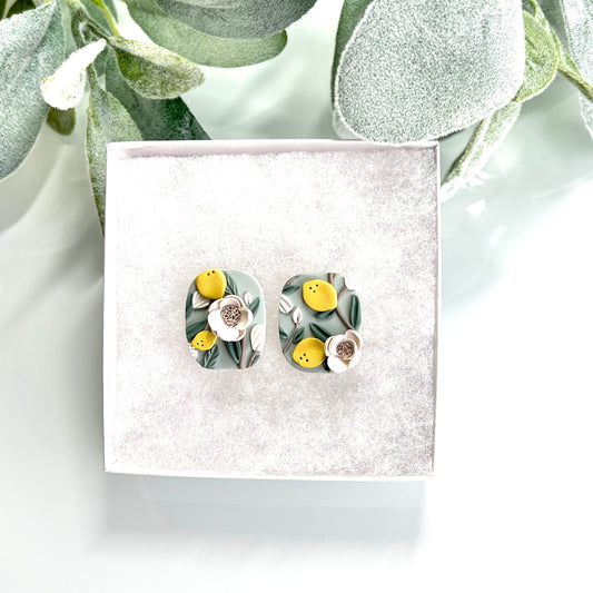 Lemon blossom stud