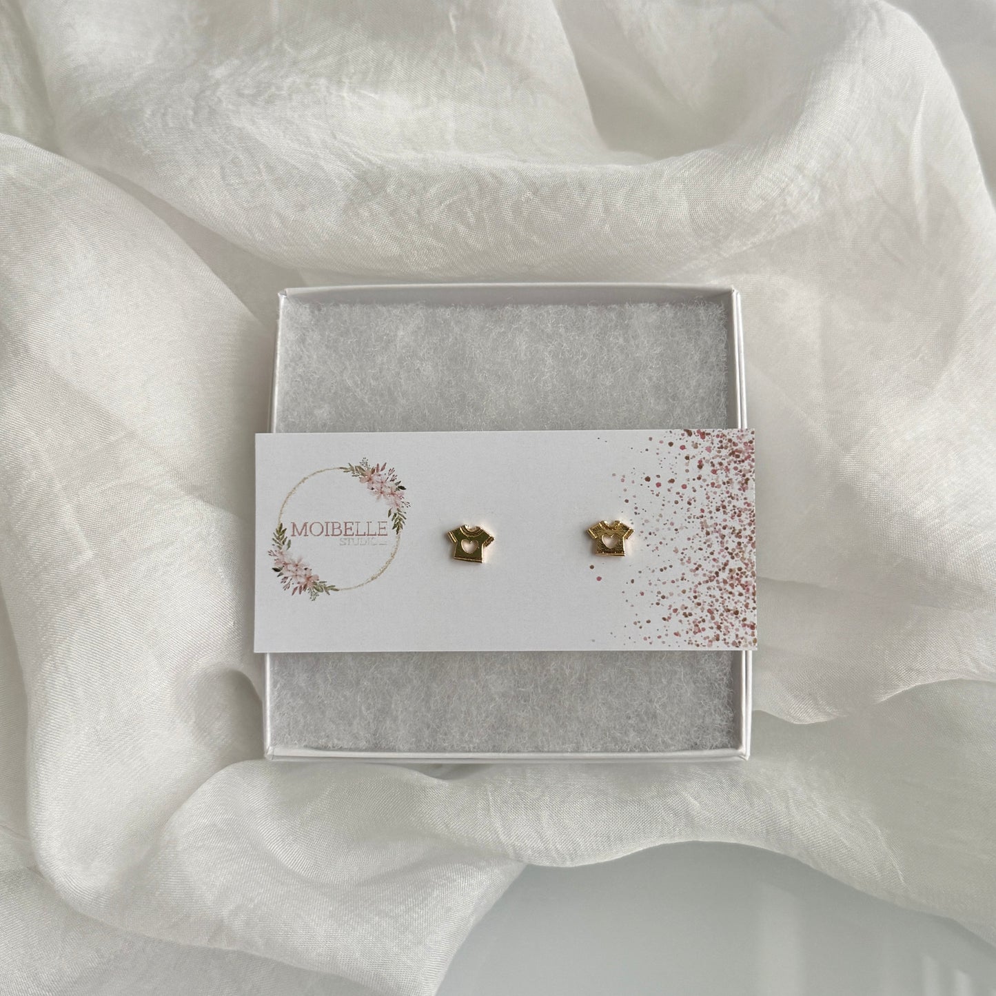 Tiny heart T-shirt stud